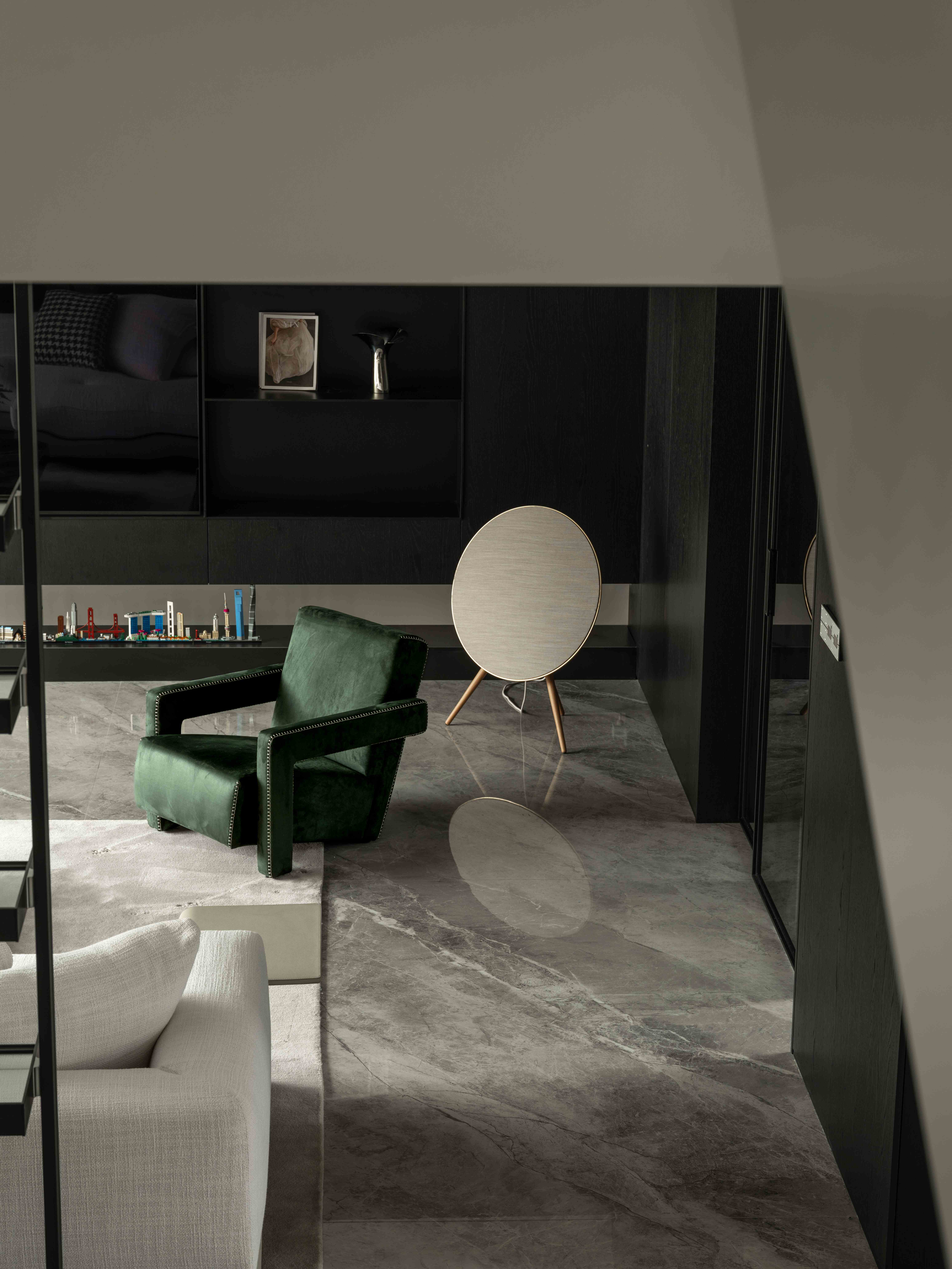 【实景拍摄】海珀宫爵430m² | 用黑白灰打造出自己的艺术展馆